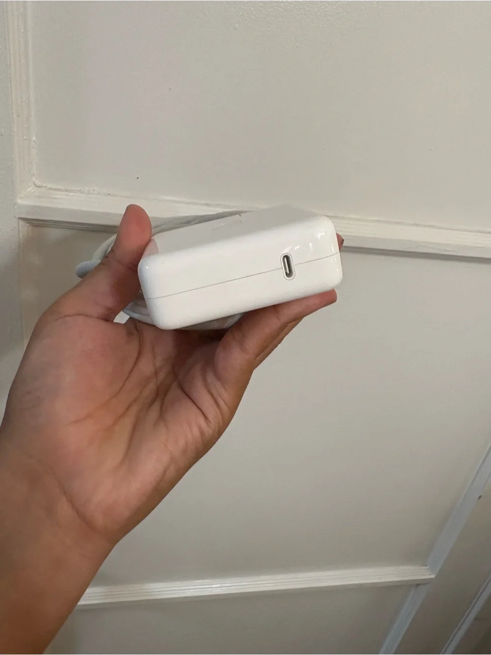 Apple 61W USB-C power adapter